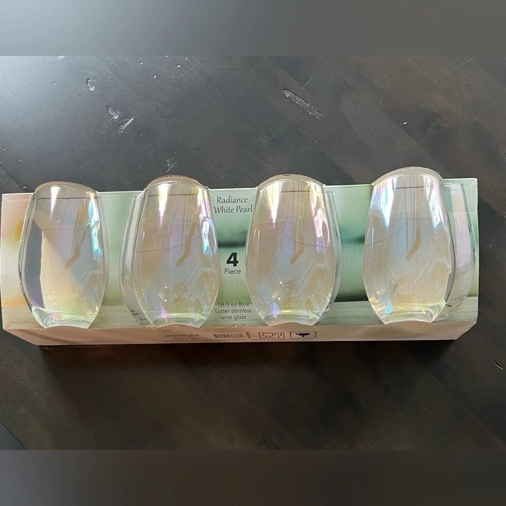 New in Box Circleware Radiance White Pearl Stemless Wine Glasses